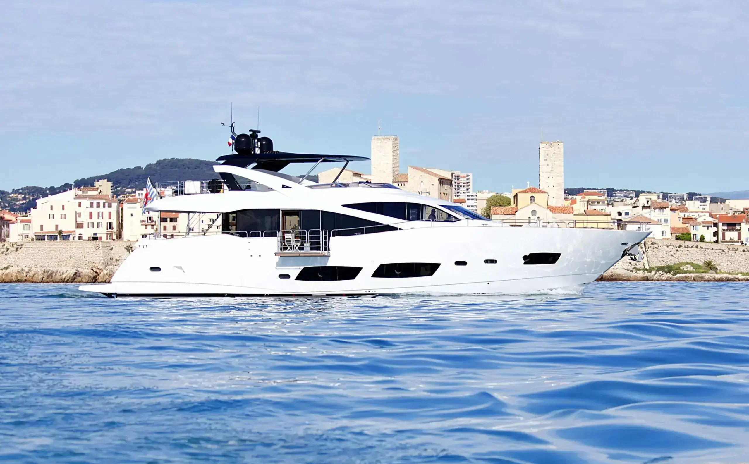 2013 Sunseeker yacht 28m