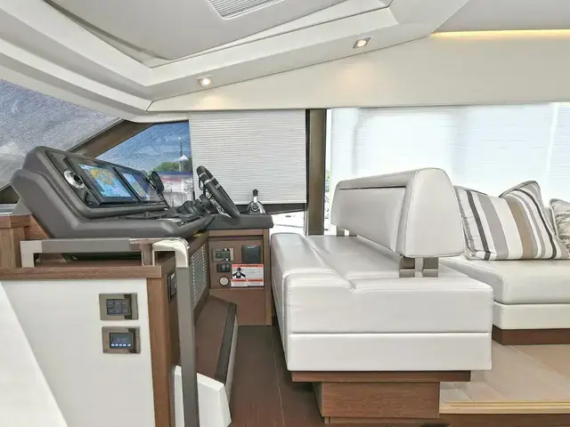 Prestige 520