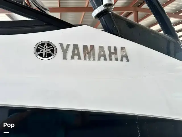 Yamaha Ar210