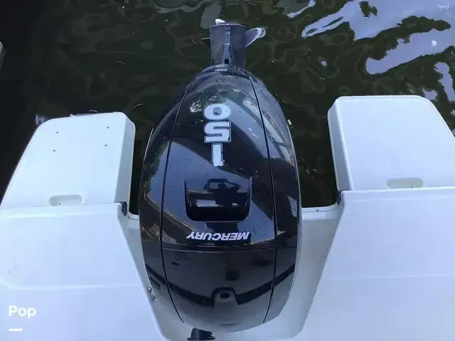 Bayliner Dx2200