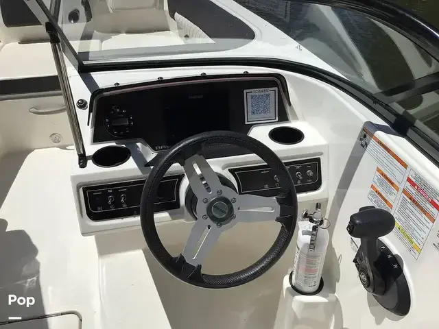 Bayliner Dx2200