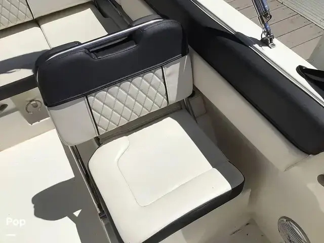 Bayliner Dx2200