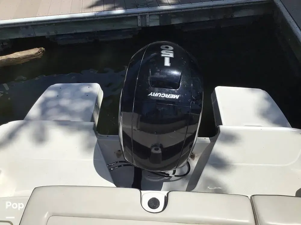 2022 Bayliner dx 2200