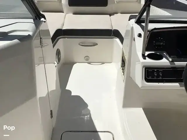 Bayliner Dx2200