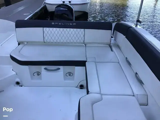 Bayliner Dx2200