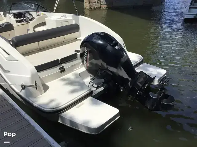 Bayliner Dx2200