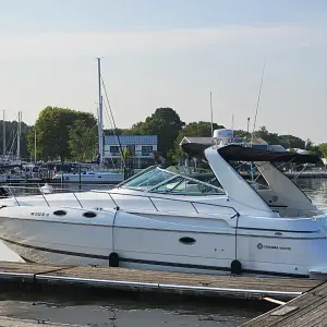 2000 Cruisers Yachts 3870 Express