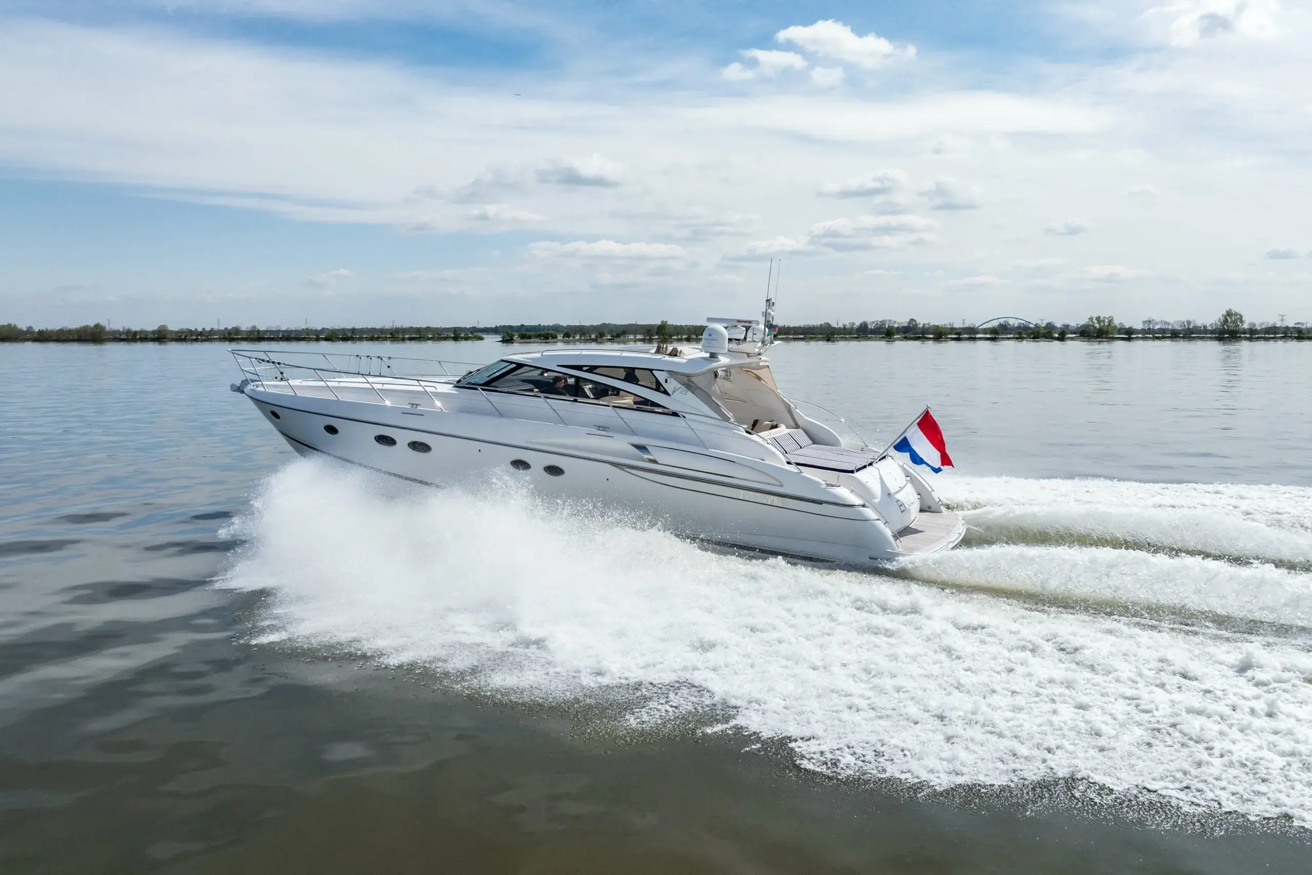 2004 Princess v58