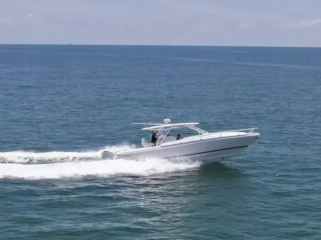 Intrepid Boats 375 Walkaround