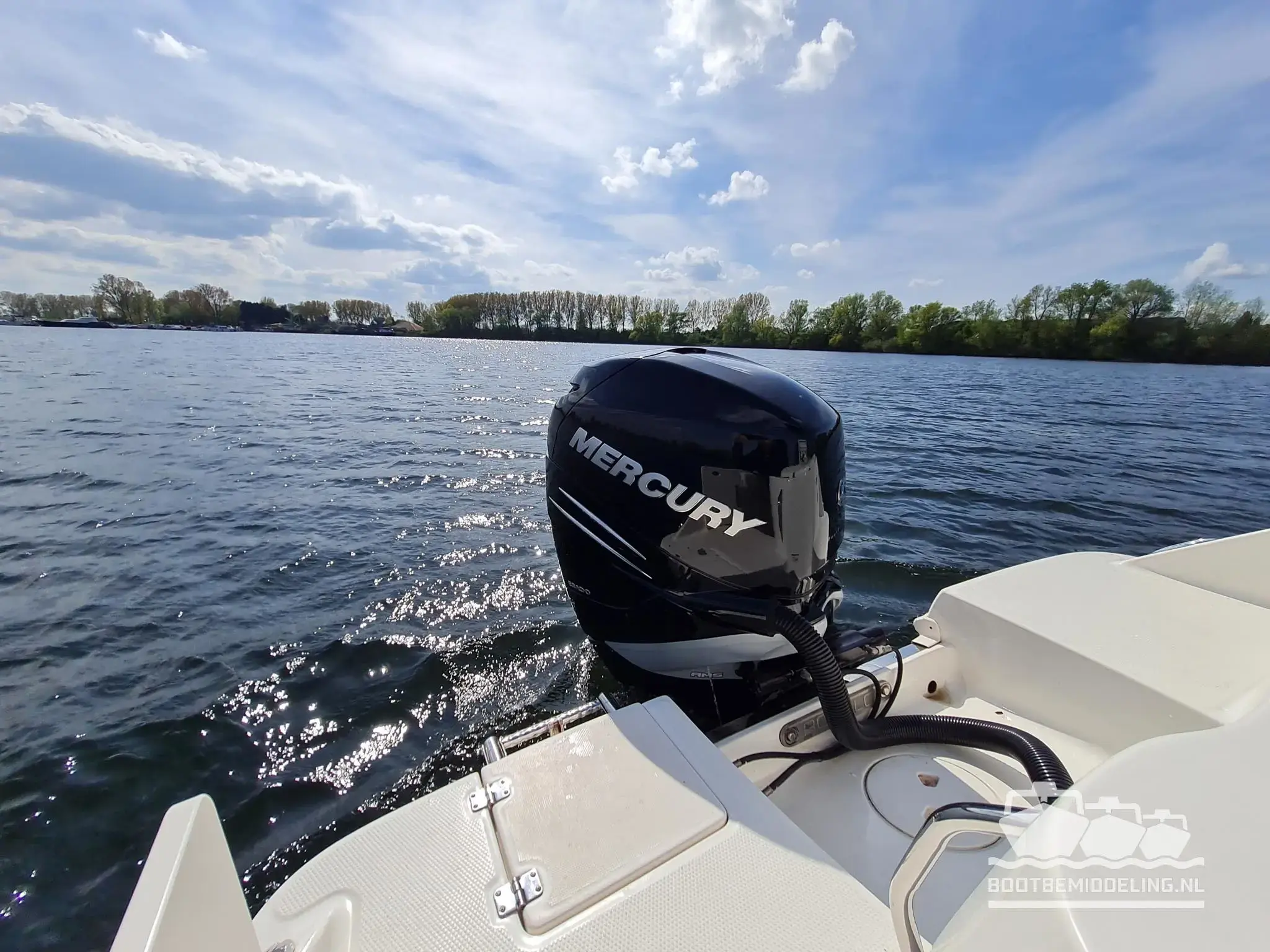 2016 Robalo r222 cc