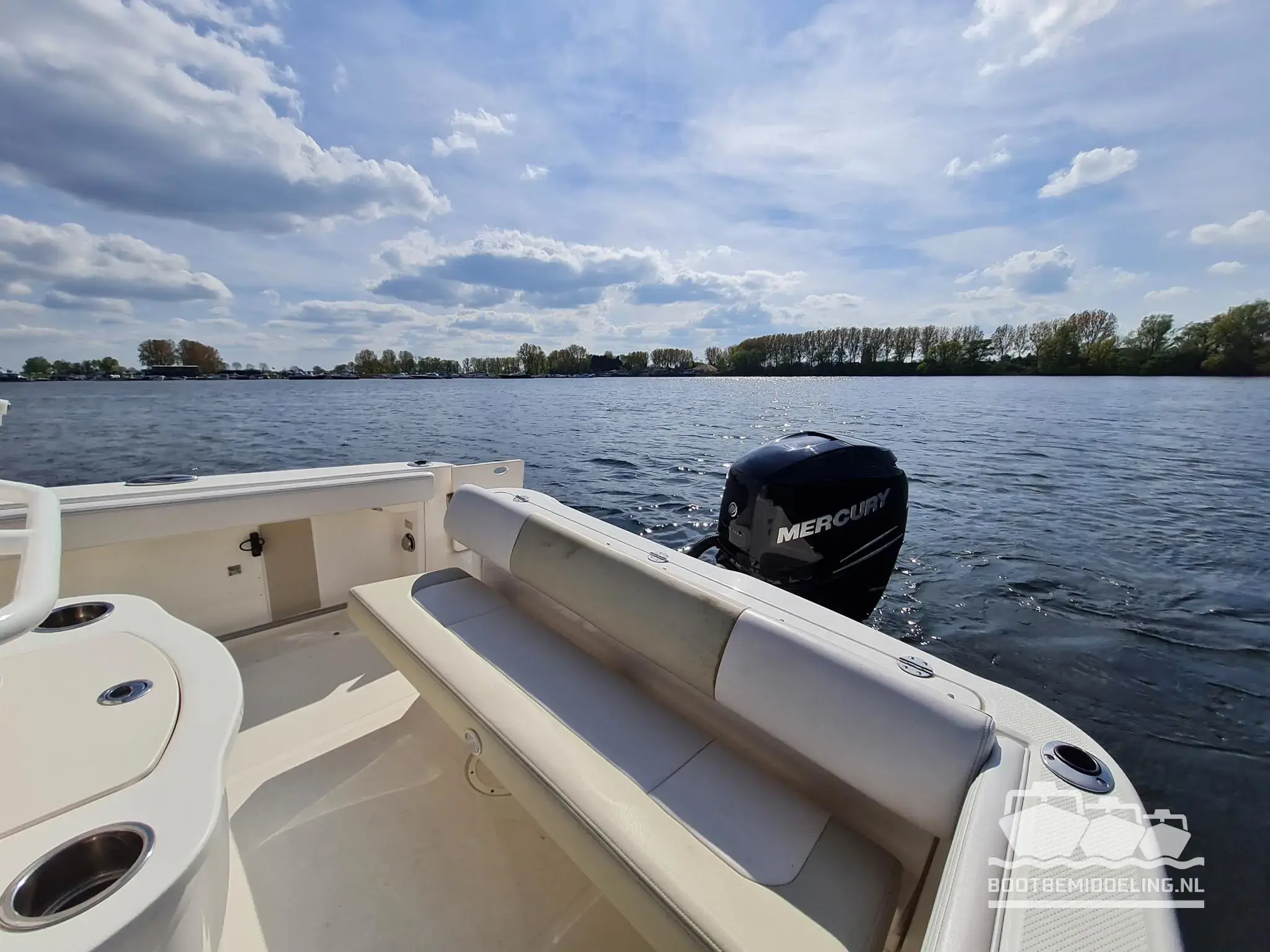 2016 Robalo r222 cc