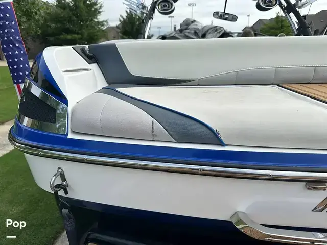 Malibu 247 LSV