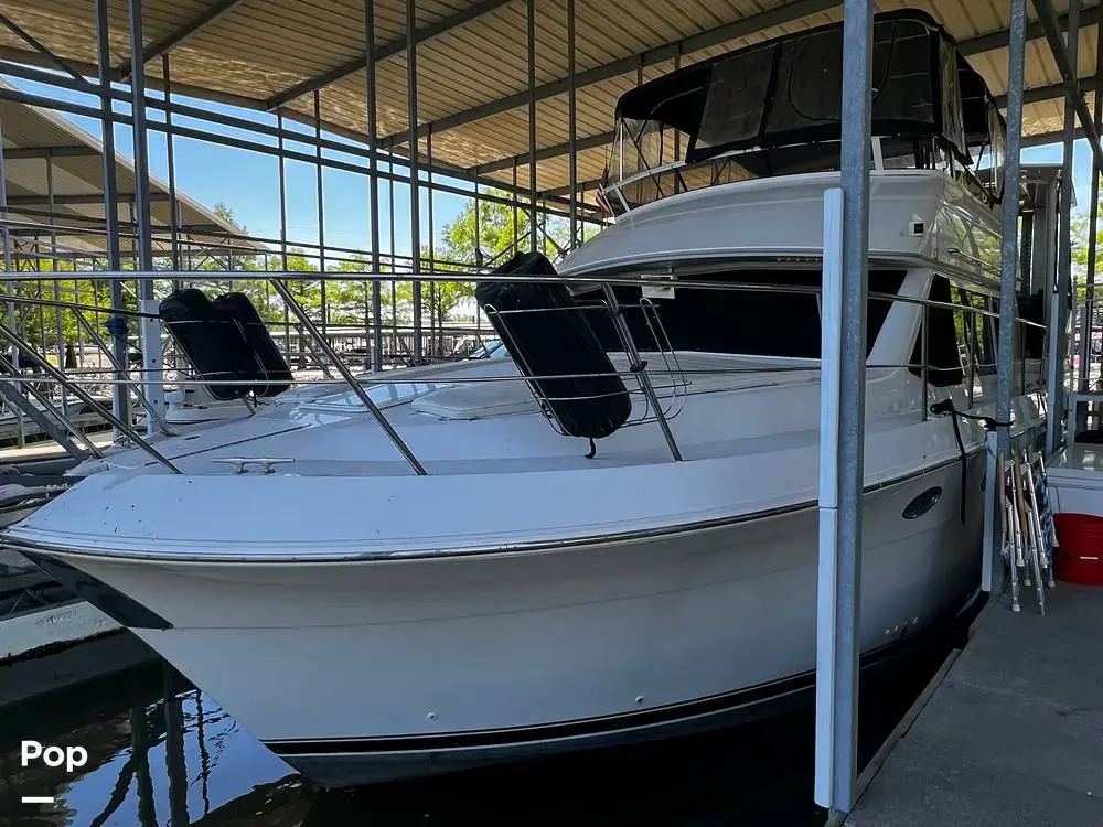 1998 Carver 405 motoryacht