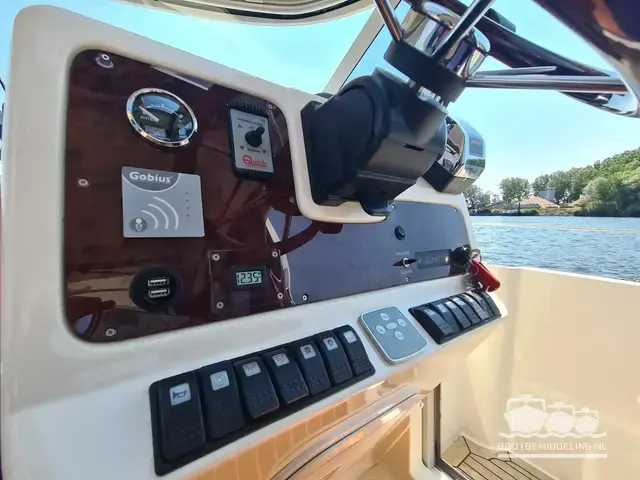 Aquador 28 C