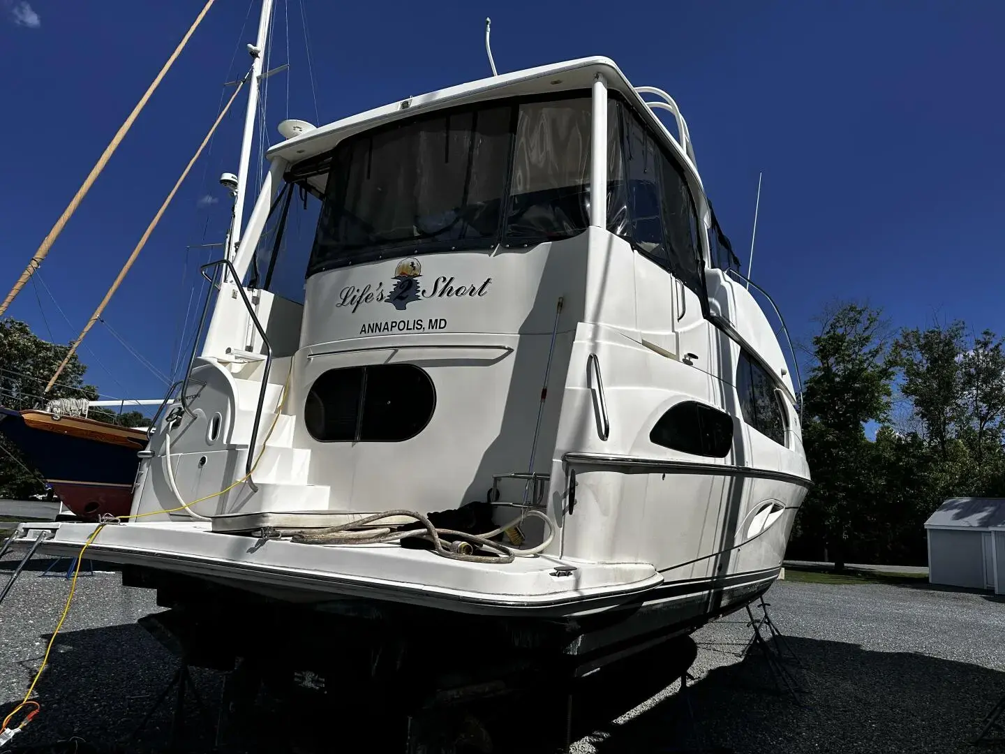 2007 Silverton 43 aft cabin