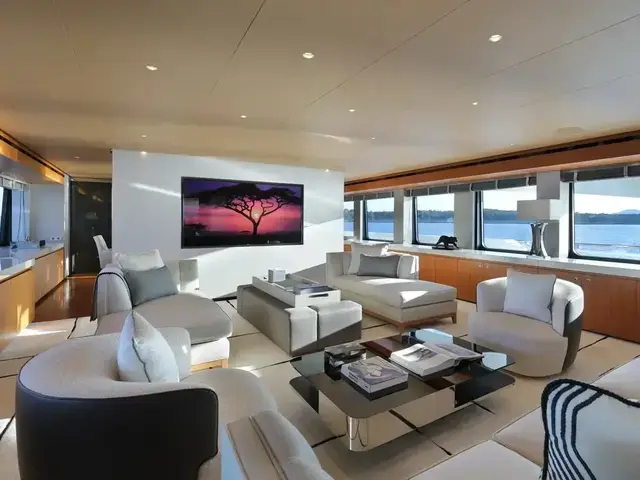 Heesen 5000 Semi-DIsplacement