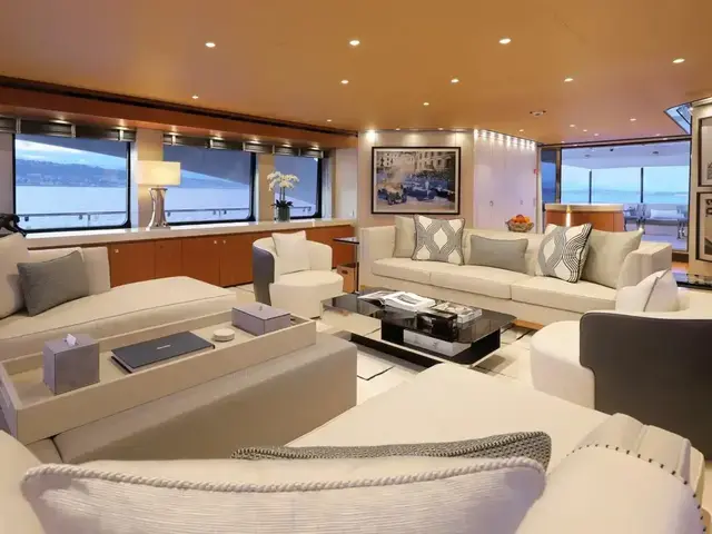 Heesen 5000 Semi-DIsplacement