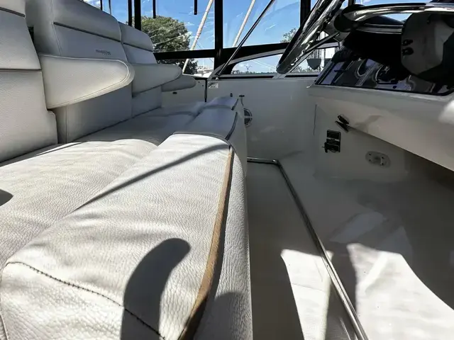 Silverton 43 Aft Cabin