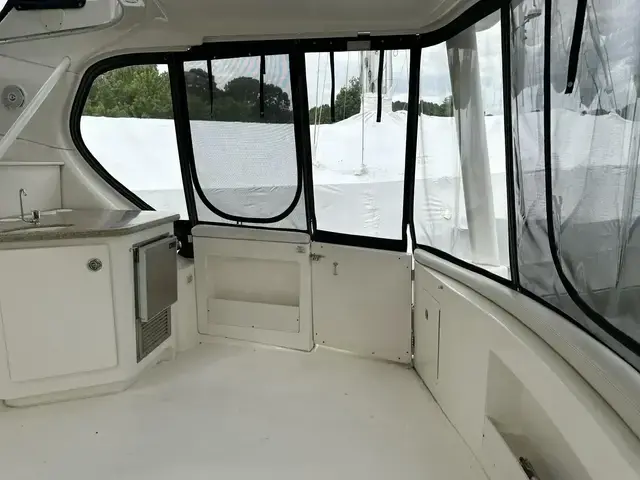 Silverton 43 Aft Cabin