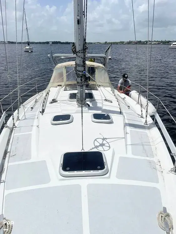 1982 Bluewater 31