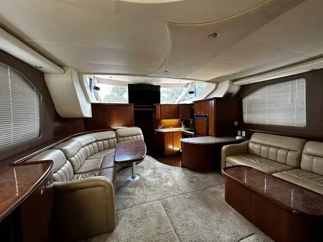 Silverton 43 Aft Cabin