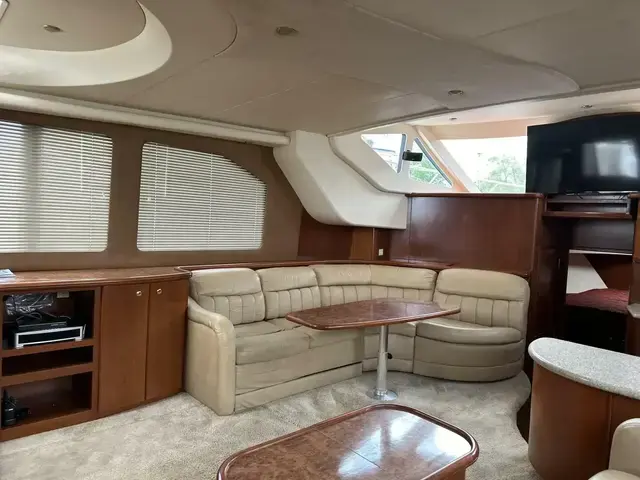 Silverton 43 Aft Cabin