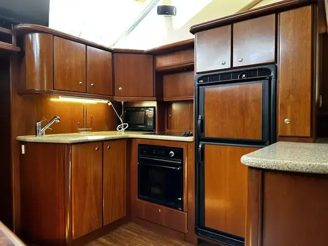 Silverton 43 Aft Cabin