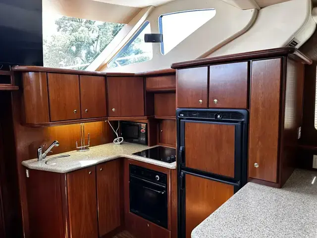 Silverton 43 Aft Cabin