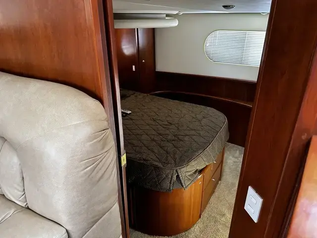 Silverton 43 Aft Cabin