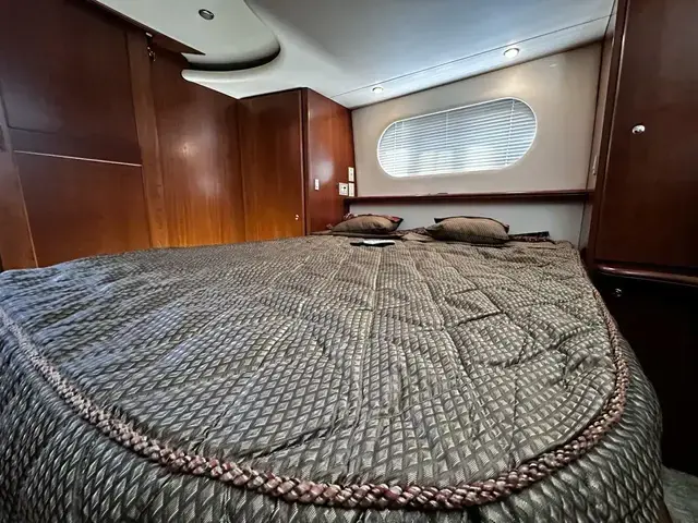 Silverton 43 Aft Cabin