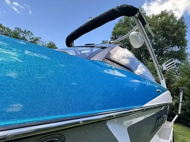 Malibu Wakesetter 22 Vlx