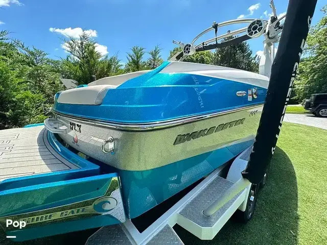 Malibu Wakesetter 22 Vlx