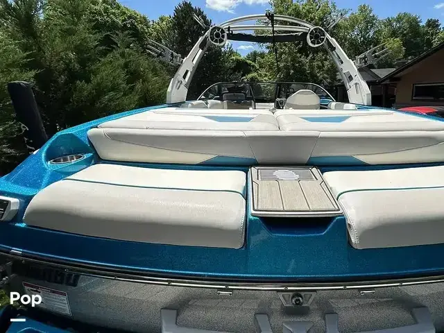 Malibu Wakesetter 22 Vlx