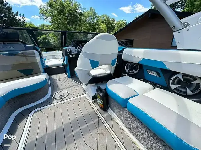 Malibu Wakesetter 22 Vlx