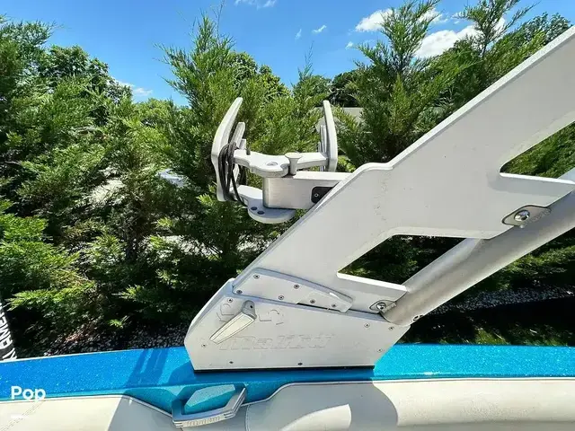 Malibu Wakesetter 22 Vlx