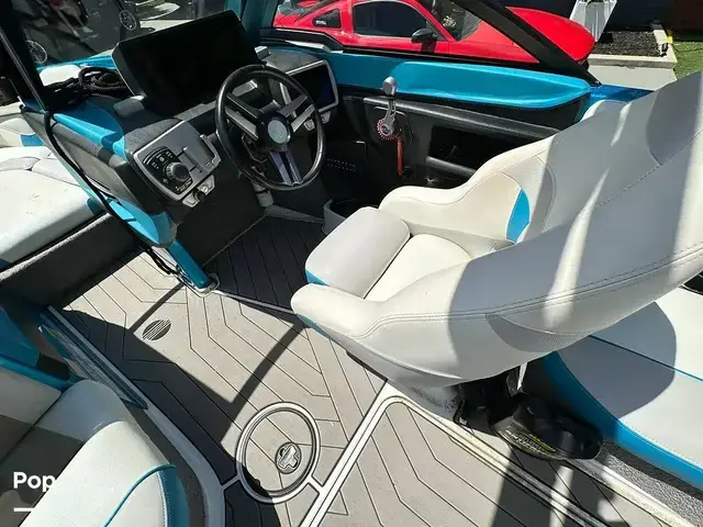 Malibu Wakesetter 22 Vlx