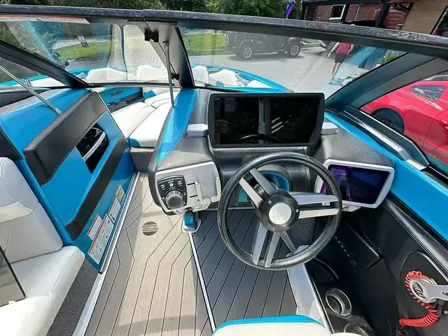 Malibu Wakesetter 22 Vlx