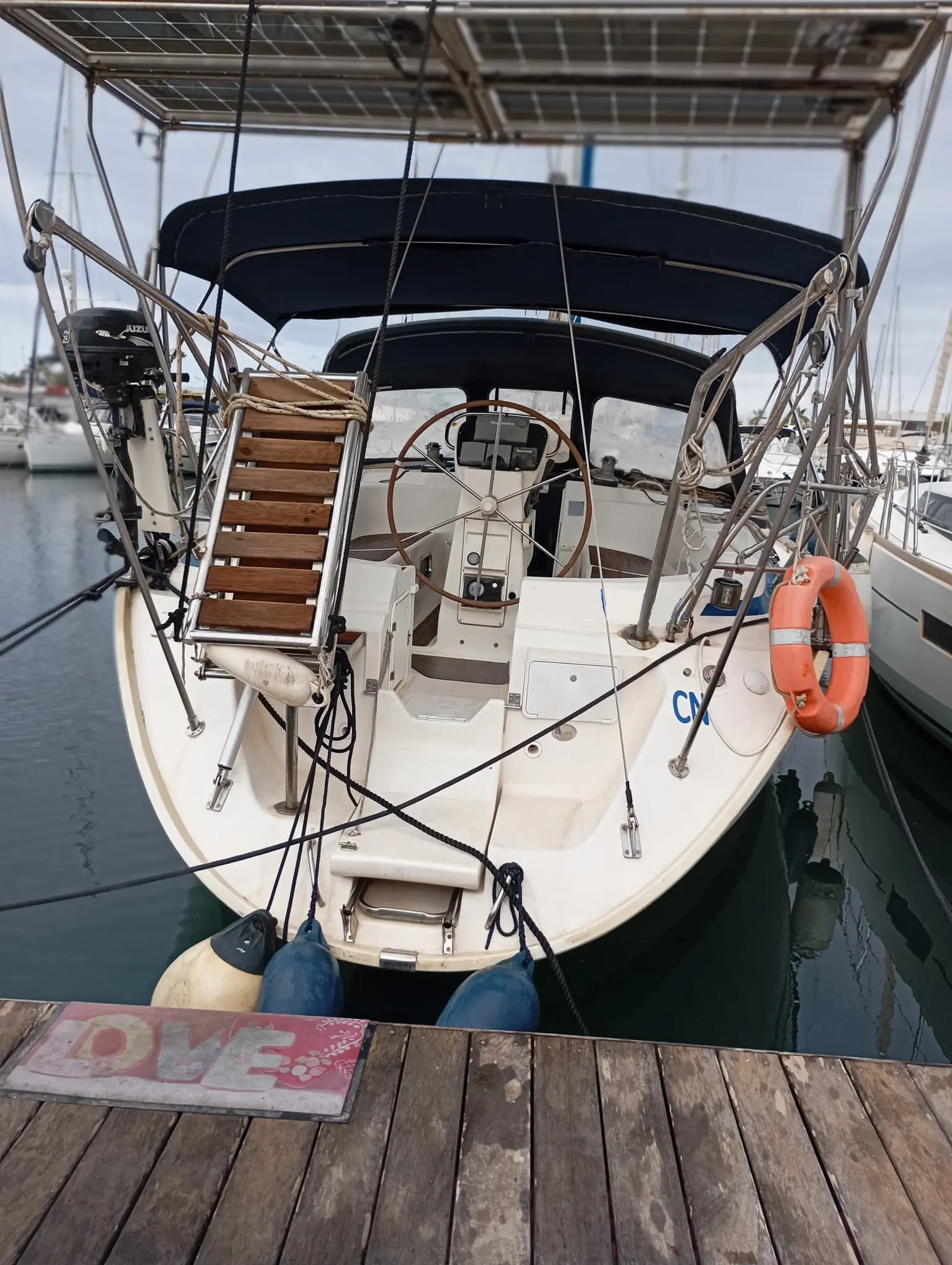 2000 Bavaria 42 cruiser