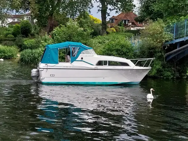 Viking Canal Boats 24 Cockpit Cruiser