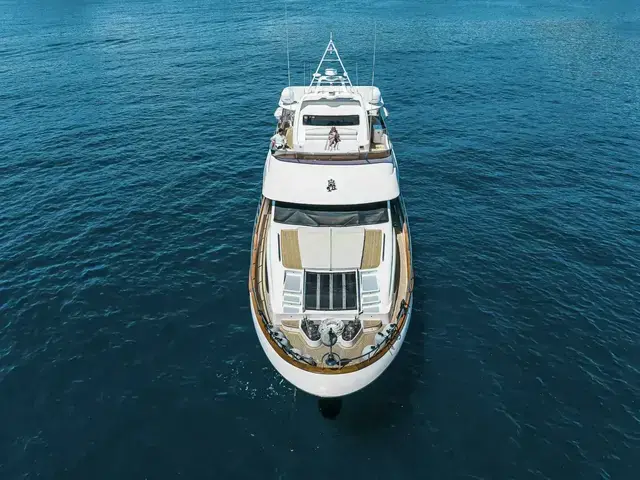 Benetti Legend 85