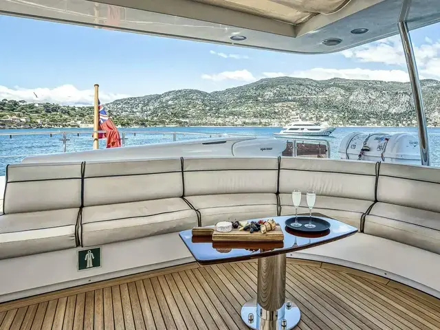 Benetti Legend 85