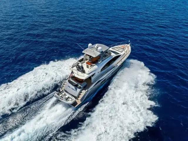 Lazzara Yachts 64