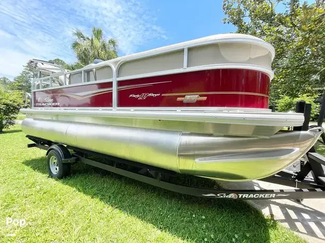 Sun Tracker PARTY BARGE 18 DLX for sale in United States of America for $34,450