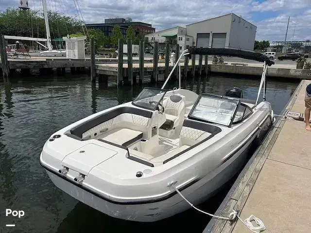 Bayliner Dx2200