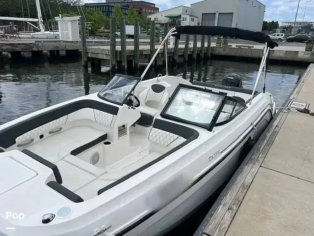 Bayliner Dx2200