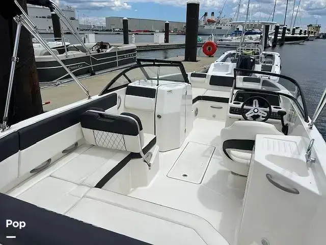 Bayliner Dx2200