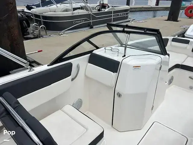 Bayliner Dx2200