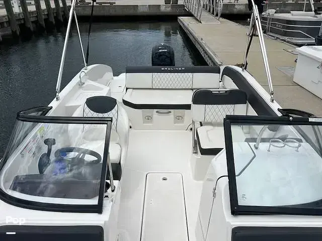 Bayliner Dx2200