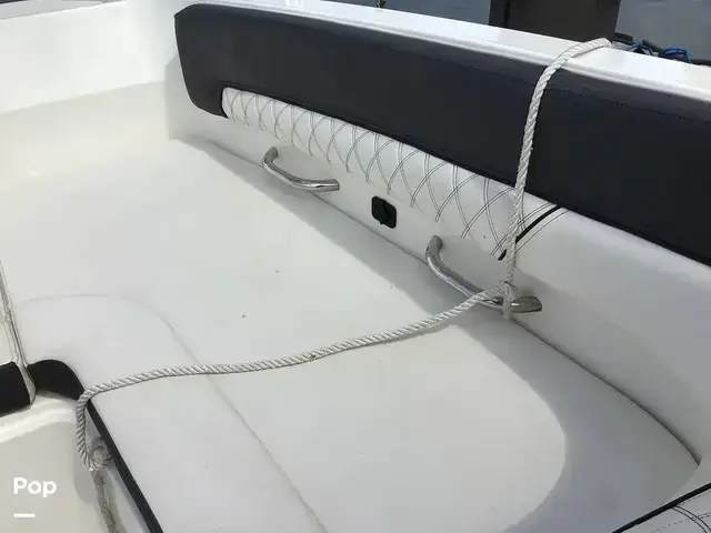 Bayliner Dx2200