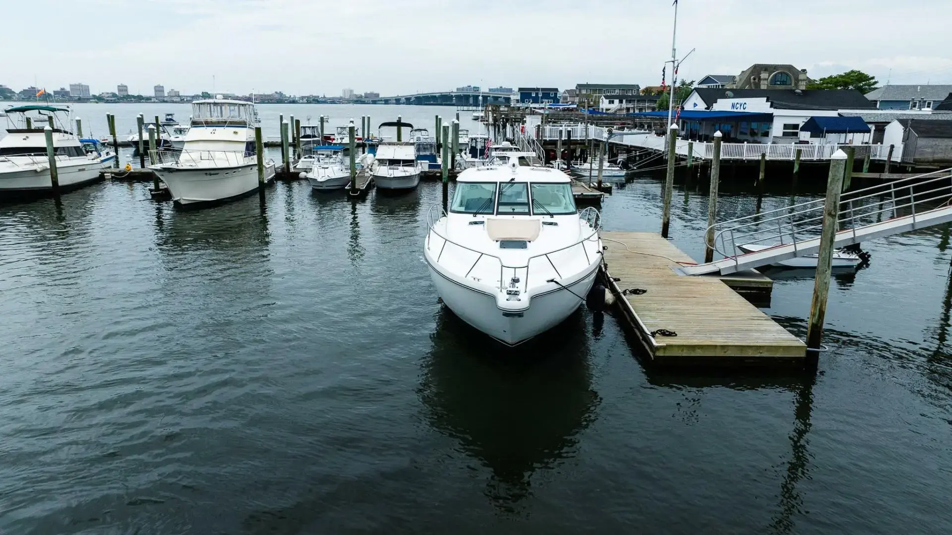 2007 Tiara 4300 sovran